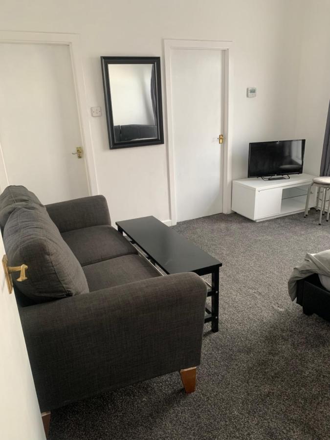 New 2 Bedroom Apartment In Greater Manchester 애쉬튼언더라인 외부 사진